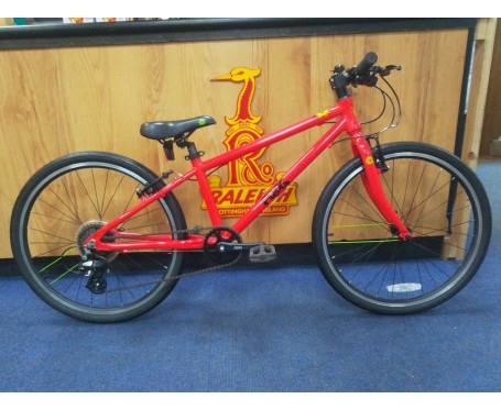second hand bike with stabilisers